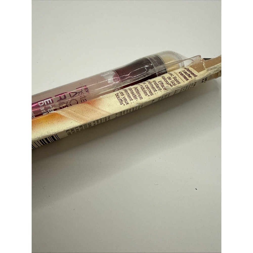 Maybelline Instant Age Rewind Eraser Dark Circles Concealer, Brightener 160 NEW - Picture 3 of 3